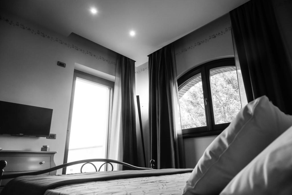 Bed and Breakfast Cascina Cortine Guarene Zimmer foto