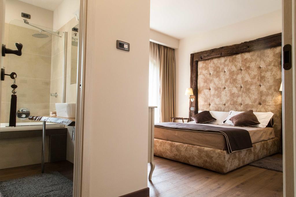 Bed and Breakfast Cascina Cortine Guarene Zimmer foto